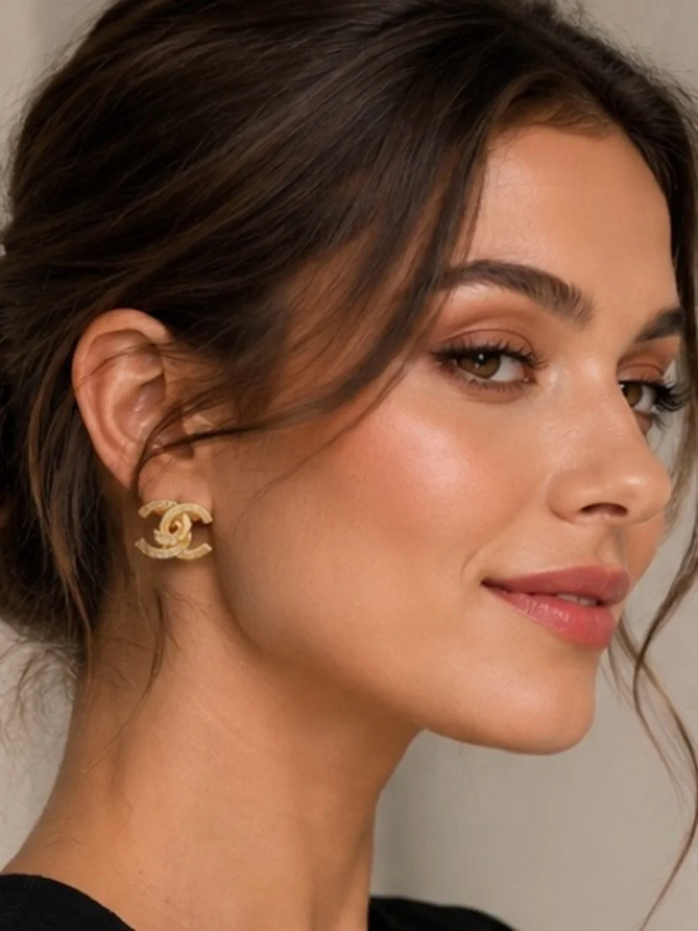 Gold Interlocking Crystal Stud Earrings – Elegant Luxury Statement Earrings